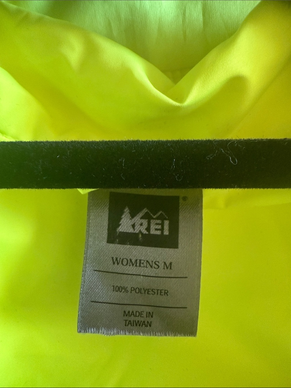 Ladies REI Fluorescent bikers windbreaker - Picture 5 of 5